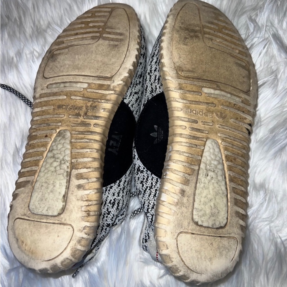 Adidas Yeezy Boost 350 Turtle Dove V1 Size 11.5 - Picture 8 of 9